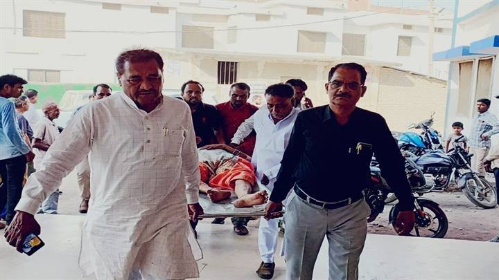 राज्य मंत्री श्री पटेल ने घायलों को पहुँचाया अस्पताल
